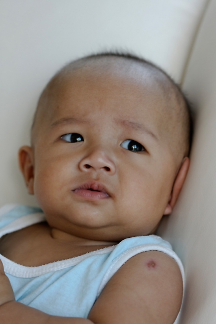 Famille & Amis-Sharp-003